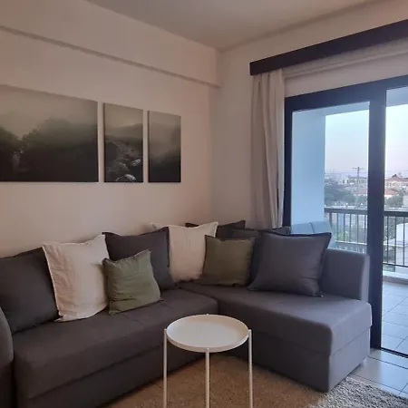 The Cozy In * לרנקה